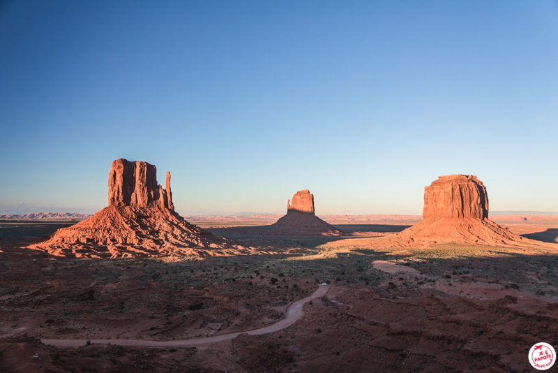 monument valley coucher soleil